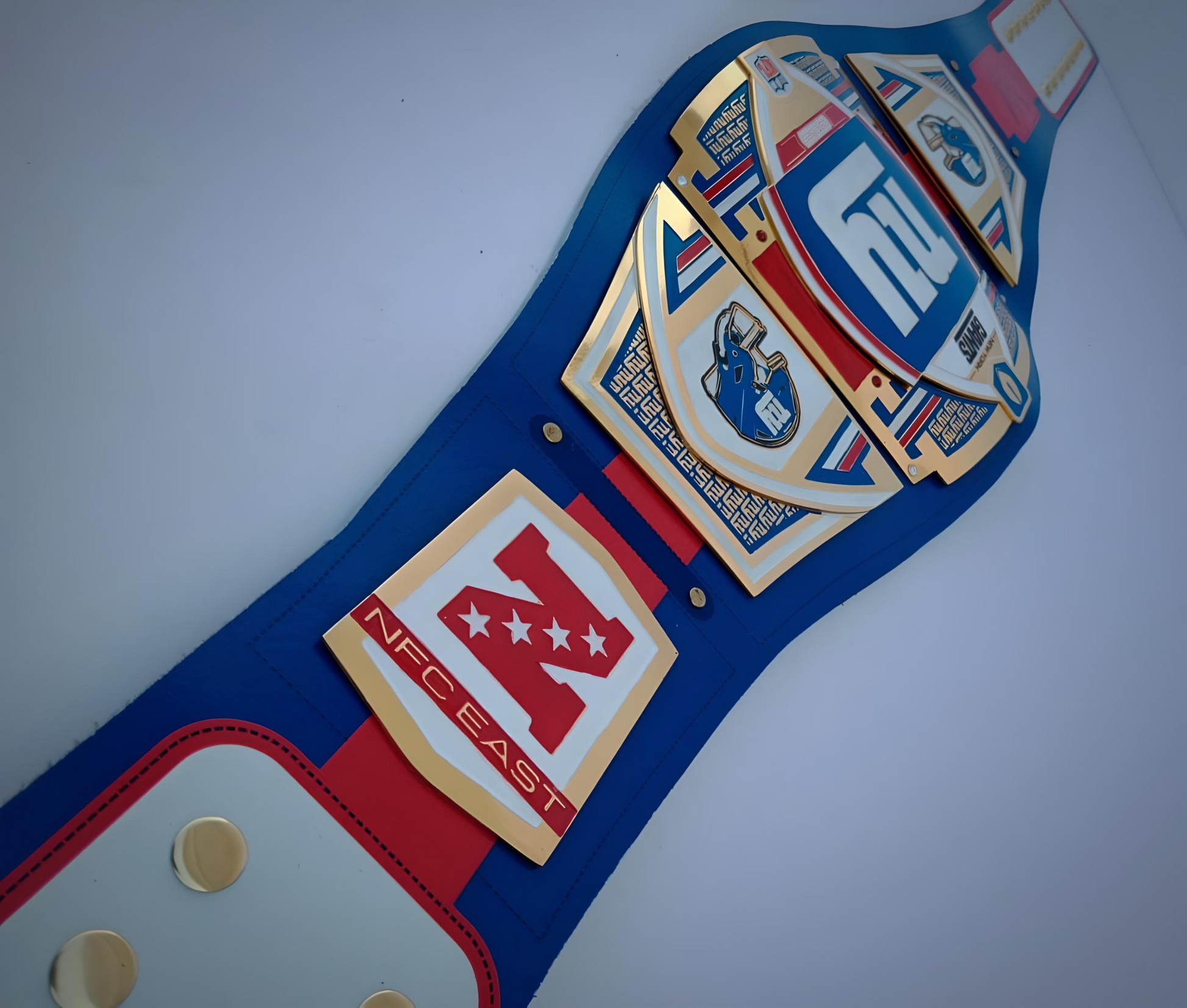New York Giants Limited Edition belt, perfect for dedicated NFL fans.